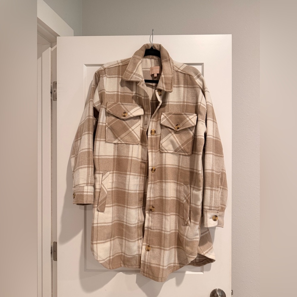 Women’s Plaid & Tan Shacket